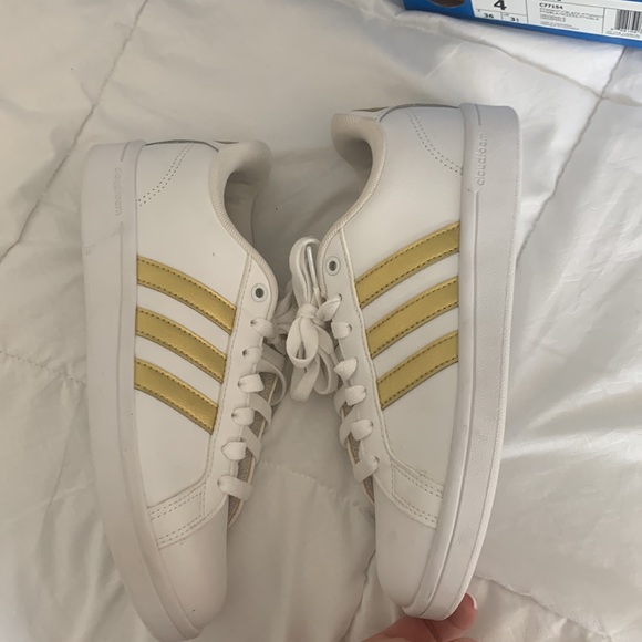 Adidas originals gold stripe - Picture 5 of 7